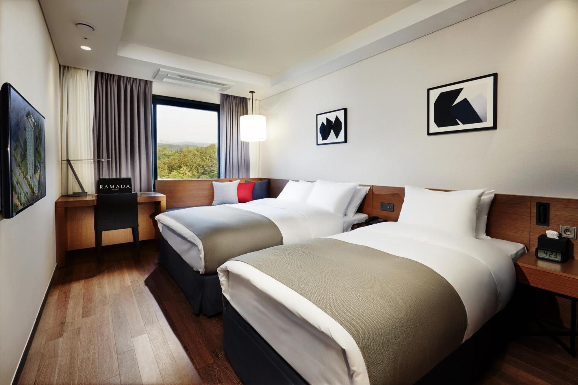 Ramada By Wyndham Gunsan Hotel Eksteriør billede